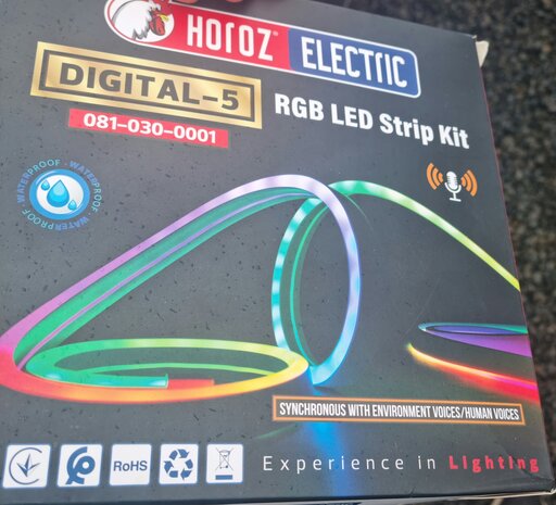 LED Strip Set Digitaal - 5 Meter - 5050-60 - RGB - Waterdicht IP65 - Afstandsbediening - 12V