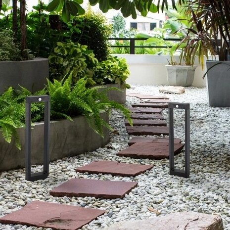 Solar tuinverlichting - padverlichting  - Buitenlamp - Buitenlampen op zonne-energie - met bewegingssensor - Zwart - 60cm