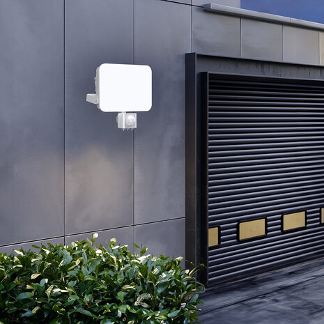 Braytron - LED Bouwlamp / Schijnwerper - met bewegings sensor - 30w - CCT - Aanpasbare licht kleuren - 3000K,4000K,6000K - Waterdicht IP65 -Wit